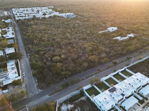 TERRENO EN VENTA CHOLUL 10,000 M2 SOBRE AVENIDA EN ESQUINA