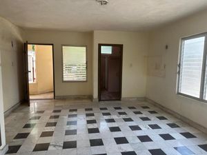 Casa para remodelar en col. García Gineres en Mérida.