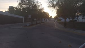 CASA AMUEBLADA EN RENTA EN COTO AL NORPONIENTE DE AGUASCALIENTES