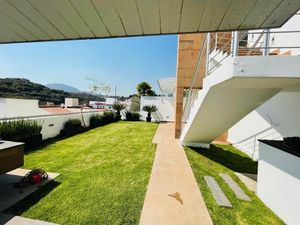 Vendo lujosa casa en Zona Esmeralda.