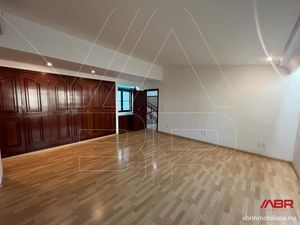 Residencia en coto impecable en Chapalita.