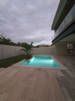 CASA EN PREVENTA , EXCLUSIVA  EN PRIVADA COMPOSTELA, marzo 24