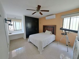 CASA EN VENTA EN LAS AMERICAS, MERIDA YUCATAN CON PANELES SOLARES