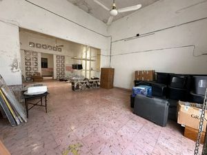 CASA EN VENTA EN MERIDA CENTRO, FRENTE A ADO, PARA REMODELAR