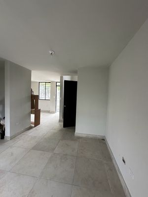 Venta de casa en Colonia los Fresnos, Apodaca