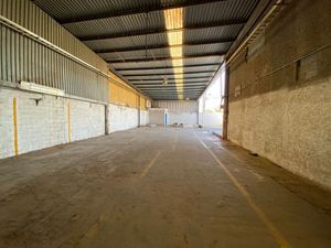 BODEGA EN RENTA, MEZQUITAL   5,923m2