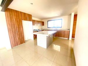 CASA EN VENTA EN MADEIRAS II, CAPITAL NORTE, ZAPOPAN