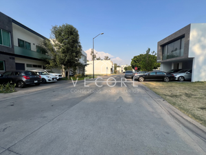 TERRENO EN VENTA EN MITICA RESIDENCIAL, ZONA REAL, ZAPOPAN