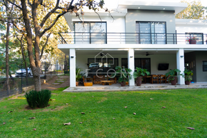 CASA EN VENTA EN BUGAMBILIAS, ZAPOPAN