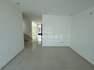 CASA EN RENTA EN SOLARES RESIDENCIAL, ZAPOPAN