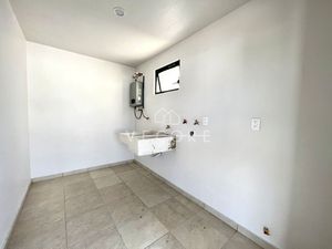 CASA EN VENTA EN MADEIRAS II, ZAPOPAN