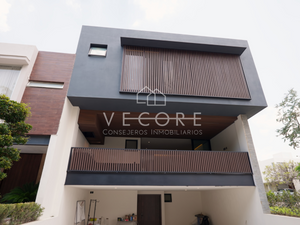 CASA EN VENTA EN LOS OLIVOS RESIDENCIAL, ZONA REAL, ZAPOPAN