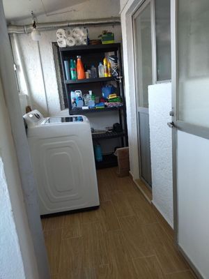 HABITACIÓN EN RENTA CON BAÑO PRIVADO