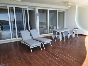 Magnífico depa de 130 m2h + 43 m2t, en venta BPrivilege, Acapulco