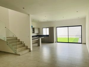 Casa en Venta, Estricra Seguridad, Altares Residencial, Santiago, Nuevo León