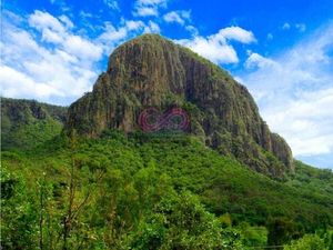 Terreno en venta con vista espectacular.