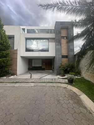 Casa en venta en Lomas de Angelópolis