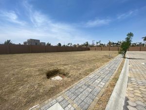 Terreno en venta en Lomas de Angelópolis 2