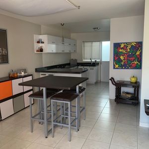 Casa en Venta Refugio, Recámara en P/B, Almacen.