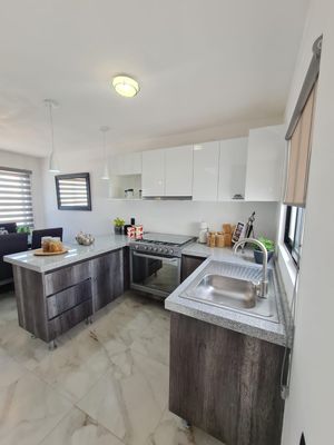 Casa en Venta Zarú, Recámara en PB, Jardín trasero.