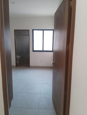 Casa en  Venta Corregidora, Amplios Espacios, Estudio, 3 Recámaras