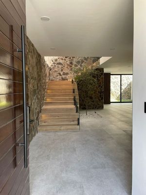 Casa en Venta Altozano, 370 m2 de contruccion, Cochera Techada