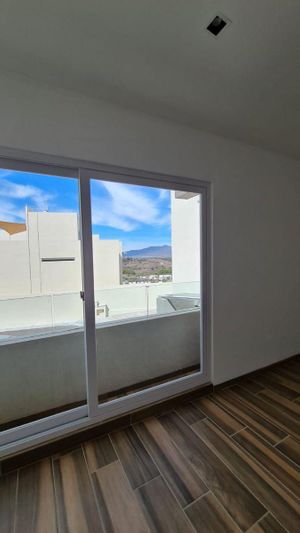 Casa en  venta Zibata, Roof garden, 3 Recámaras con baño y vestidor.