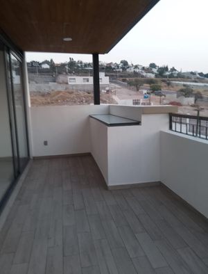 Casa en  Venta Corregidora, Amplios Espacios, Estudio, 3 Recámaras