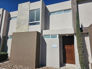 Casa en Venta Zakia , 2 Pisos,  Bodega Bajo Escaleras