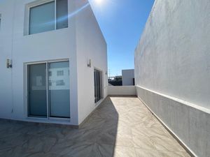 Casa Duplex PA en Venta El Mirador, Terraza, Sala de Tv o 3ra Recámara.