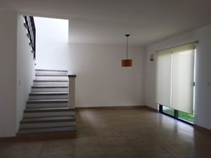 Casa en Venta Zibata, Sala de tv, Comedor con AC