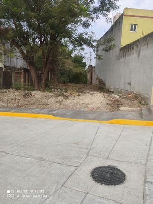 Terreno en Venta. Lado sur oriente de la ciudad