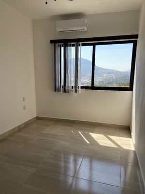 CASA EN RENTA EN FRACC. PRIVADO