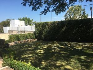 CASA DE LUJO Y UNA SOLA PLANTA EN VENTA