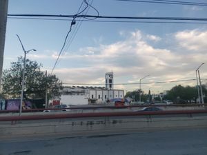 Terreno en RENTA en la Col. Burócratas Mty, N.L 1,300 m2