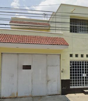 SE VENDE CASA EN REMATE BANCARIO FRACC. HACIENDA $1,300,000.  TUXTLA