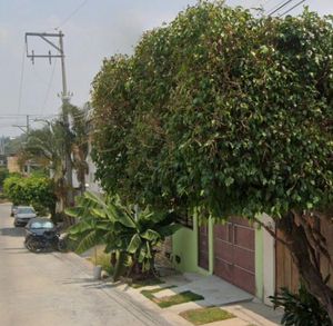 SE VENDE CASA EN REMATE BANCARIO FRACC. CAMPANARIO $750,000  TUXTLA