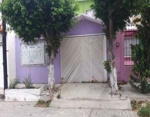 SE VENDE CASA EN REMATE BANCARIO COL. ILUSIÓN $800,000 TUXTLA GUTIERREZ