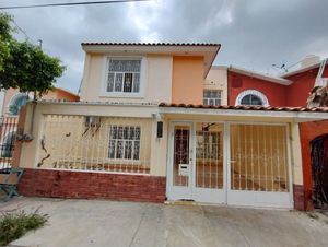 CASA EN VENTA EN LAGUITOS