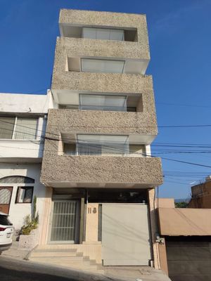 Edificio de Oficinas en Venta Generando Rentas