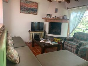 En renta linda casa Vallesana.