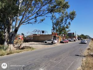 AEROPUERTO NUEVA ENTRADA DE CARGA TERRENO SOBRE CARRETERA