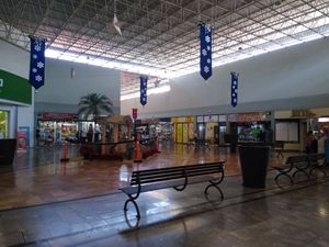 PLAZA PALOMAR EXCELENTE LOCAL COMERCIAL UNICO