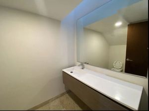 Venta de Residencia en Privada Cabo Norte, Mérida, Yuc.