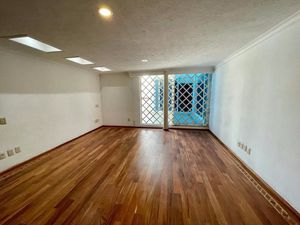 CASA EN VENTA O RENTA CON ALBERCA! - DEL VALLE CENTRO