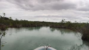 7400 MTs con 17 de frente de laguna, Estero de Chac, Laguna Bacalar