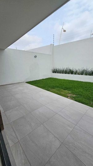 CASA EN VENTA EN SAN ANGEL V GALAXIA #253