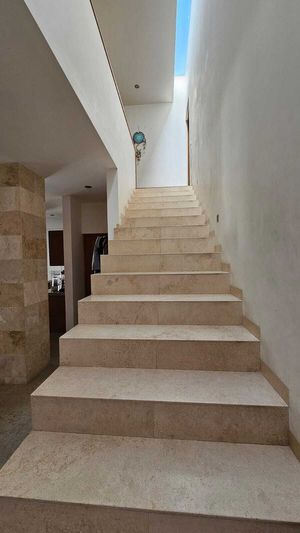 CASA EN VENTA EN VILLA MAGNA SUR