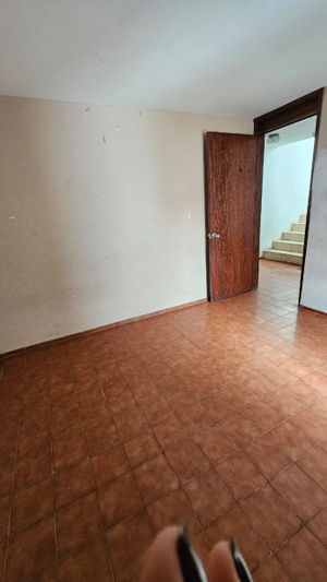 CASA EN VENTA EN HIMNO NACIONAL CON 4 RECAMARAS