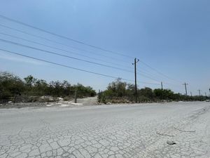 TERRENO EN VENTA CIENEGA DE FLORES 10 HECTAREAS USO DE SUELO INDUSTRIAL